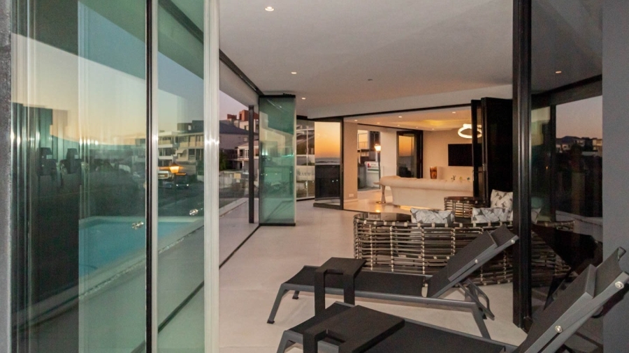 5 Bedroom Property for Sale in Bloubergstrand Western Cape
